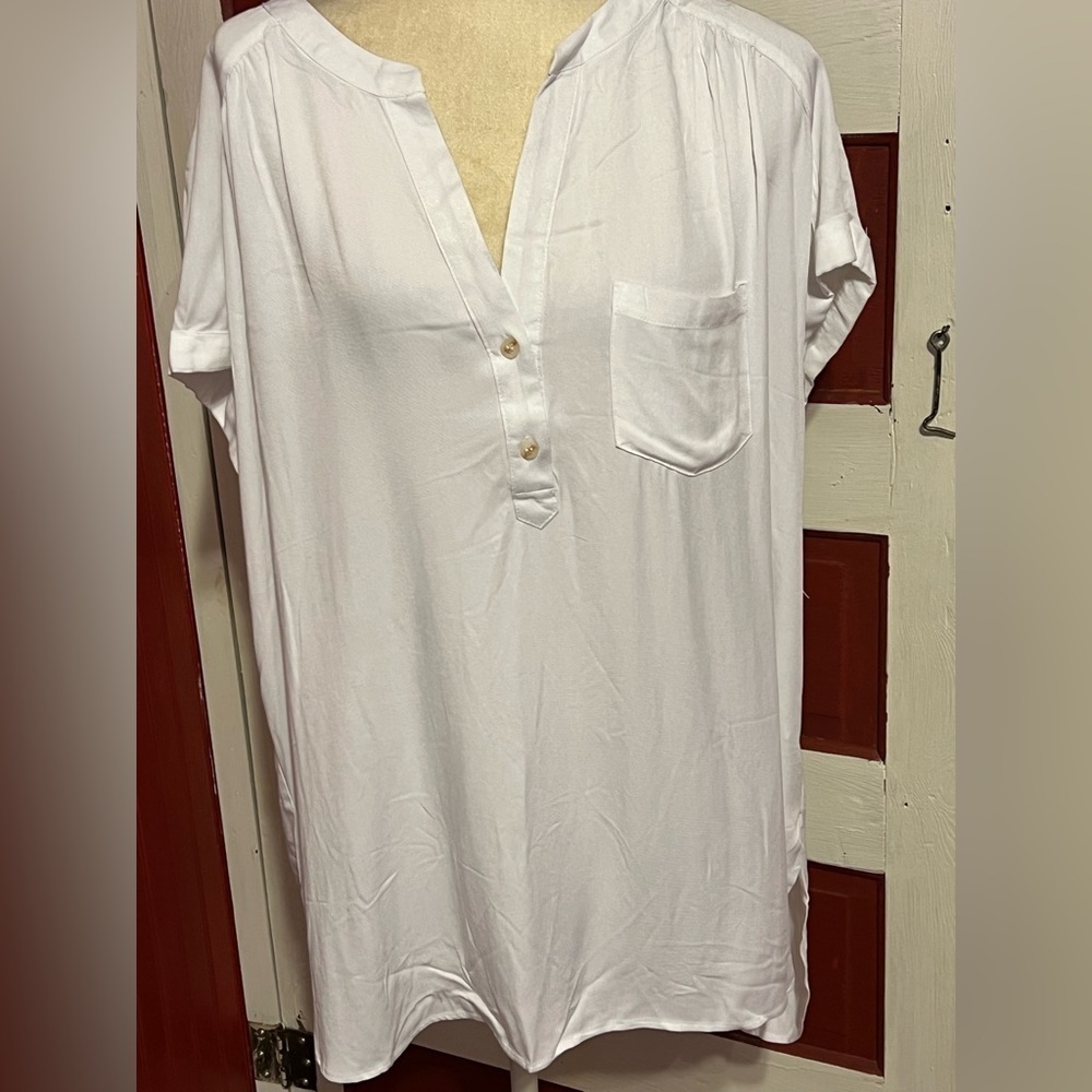 Rayon White Button-Down High Low Blouse XXL
